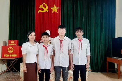 GƯƠNG SÁNG HỌC ĐƯỜNG: BA HỌC SINH LỚP 9B NHẶT ĐƯỢC CỦA RƠI, TRẢ LẠI NGƯỜI MẤT