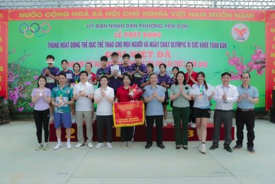 TRƯỜNG THCS QUẢNG LẠC RỰC RỠ CỜ HOA TẠI GIẢI VIỆT DÃ ĐẠI HỘI TDTT PHƯỜNG YÊN SƠN LẦN THỨ I