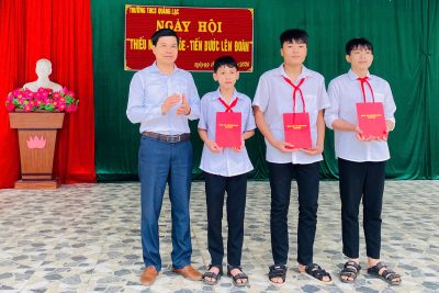 TRƯỜNG THCS QUẢNG LẠC TỔ CHỨC NGÀY HỘI “THIẾU NHI VUI KHỎE – TIẾN BƯỚC LÊN ĐOÀN” VÀ TUYÊN DƯƠNG TẤM GƯƠNG NGƯỜI TỐT VIỆC TỐT